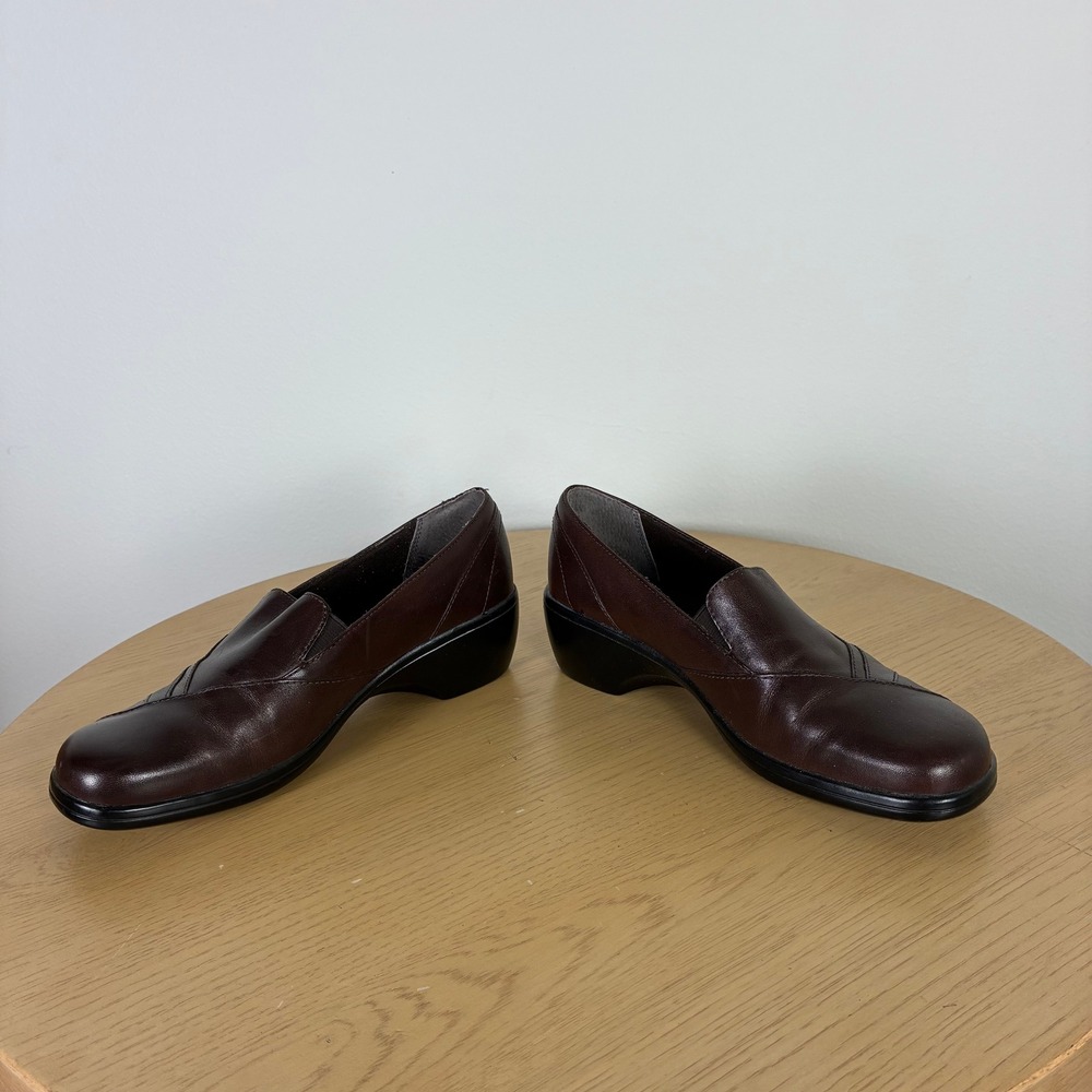Clarks Leather Slip‎ On Wedge Loafers Women's 7 Office Comfort Support Neutral - Picture 3 of 8